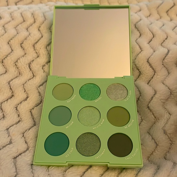 Colourpop - Mint To Be eyeshadow palette - Picture 3 of 3